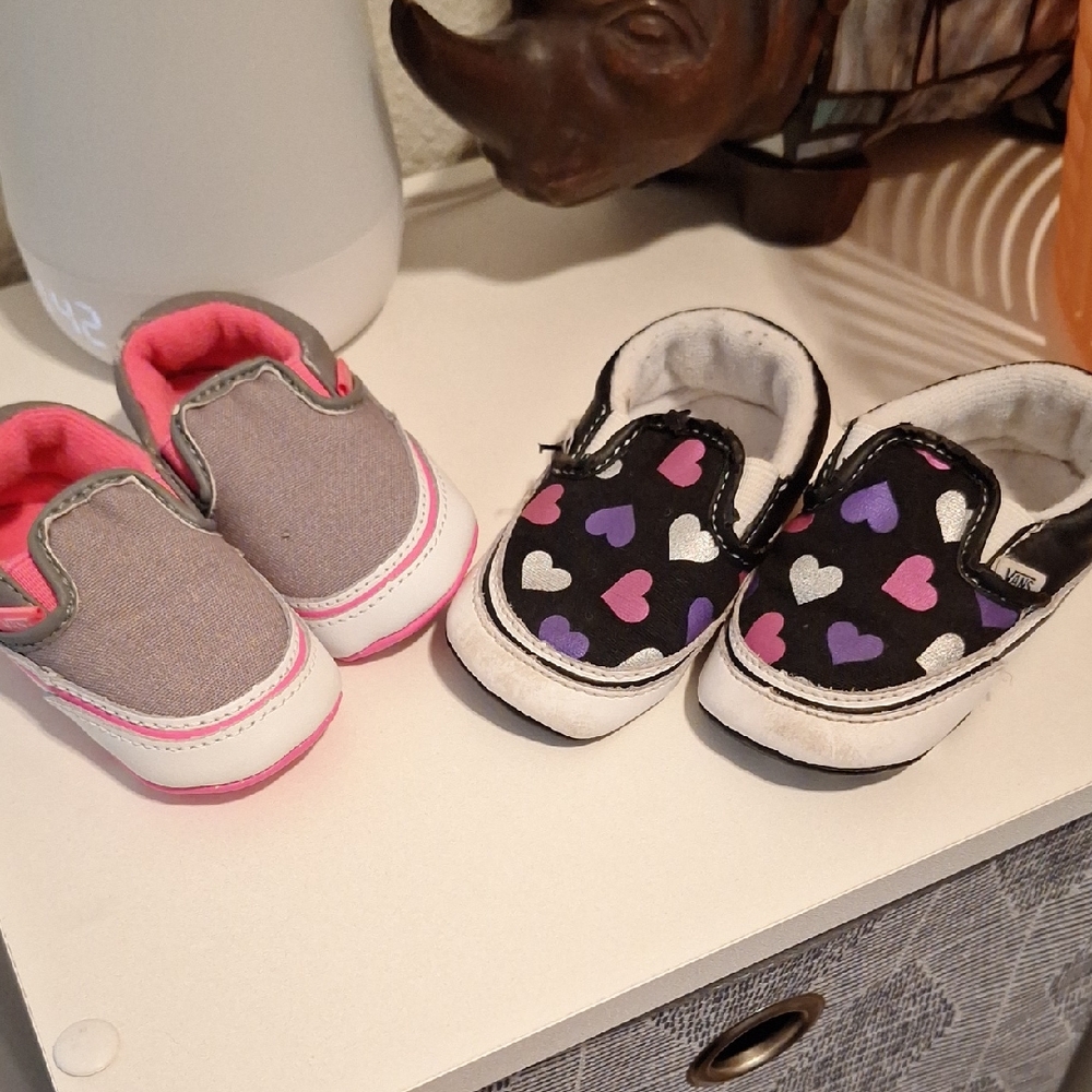 Vans Baby Shoes BUNDLE Classic Slip-On Size 2 3